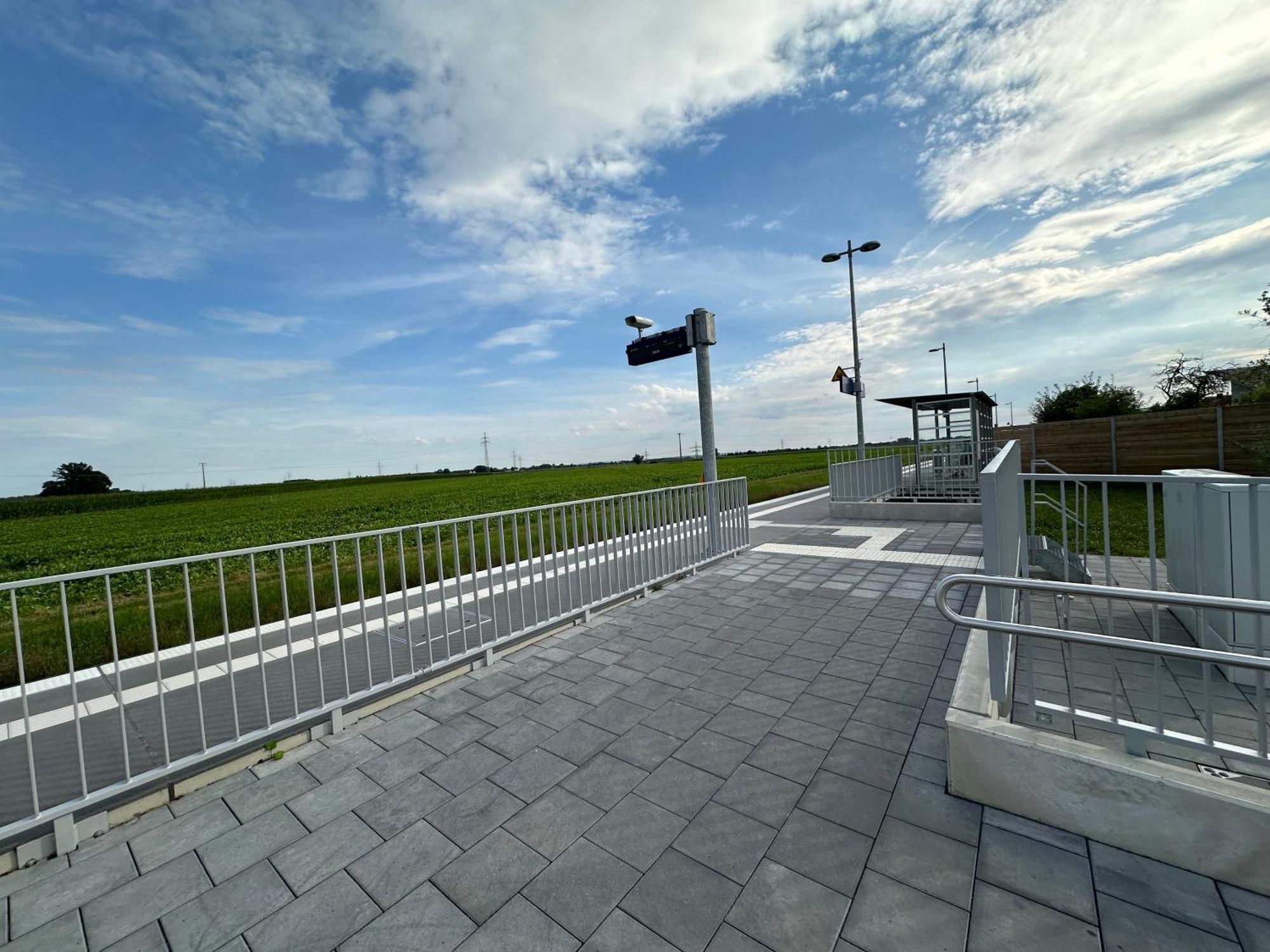 Sunny Hotel Straubing Exterior photo